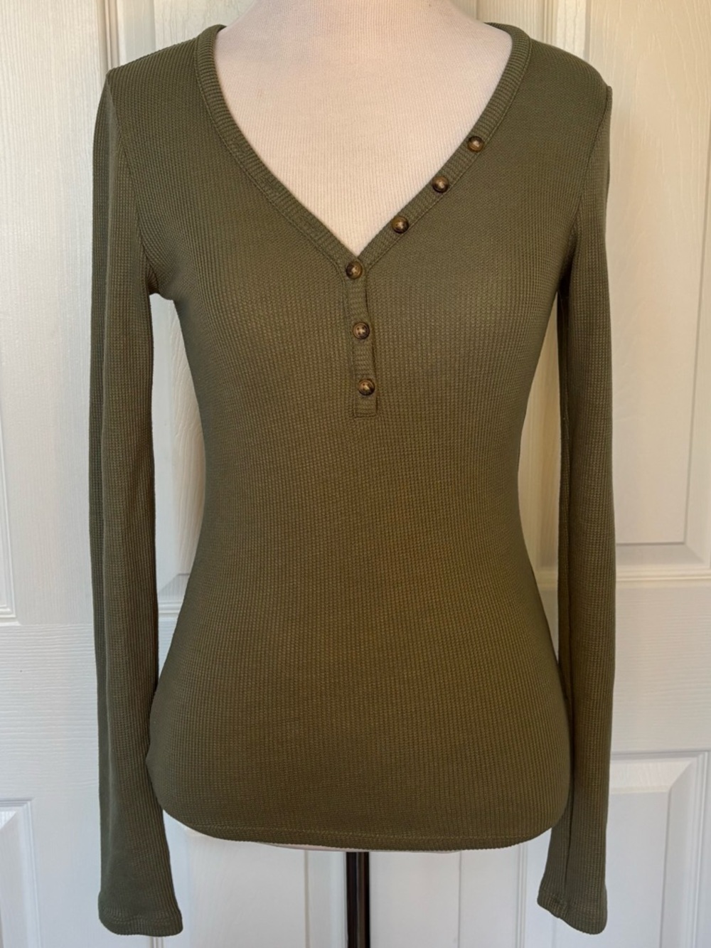 American Eagle Outfitters Olive Ribbed Henley Long Sleeve Top